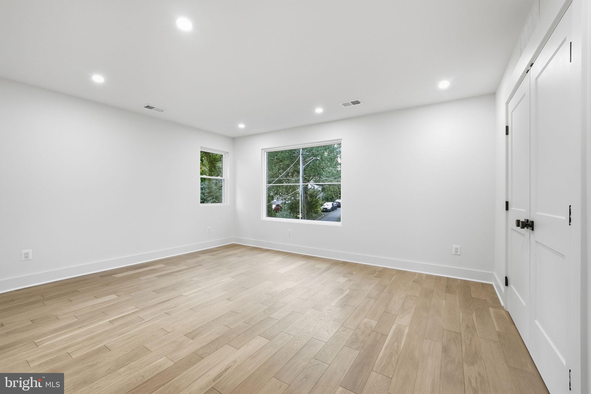 FAIRHILL ON THE BOULEVRD - Residential