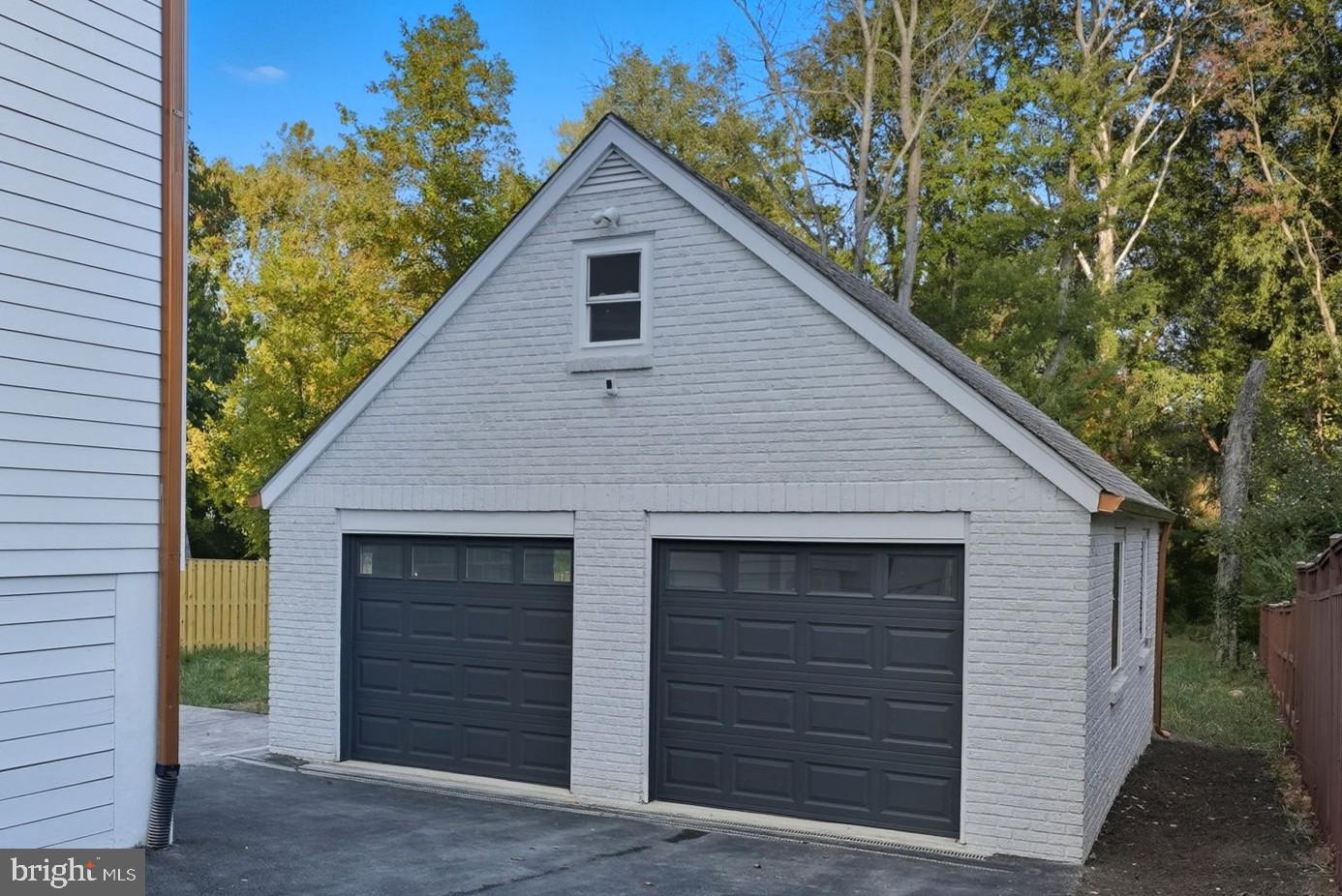 FAIRHILL ON THE BOULEVRD - Residential