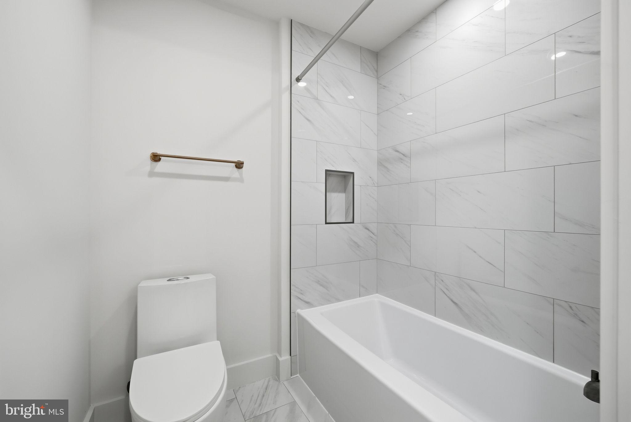 FAIRHILL ON THE BOULEVRD - Residential