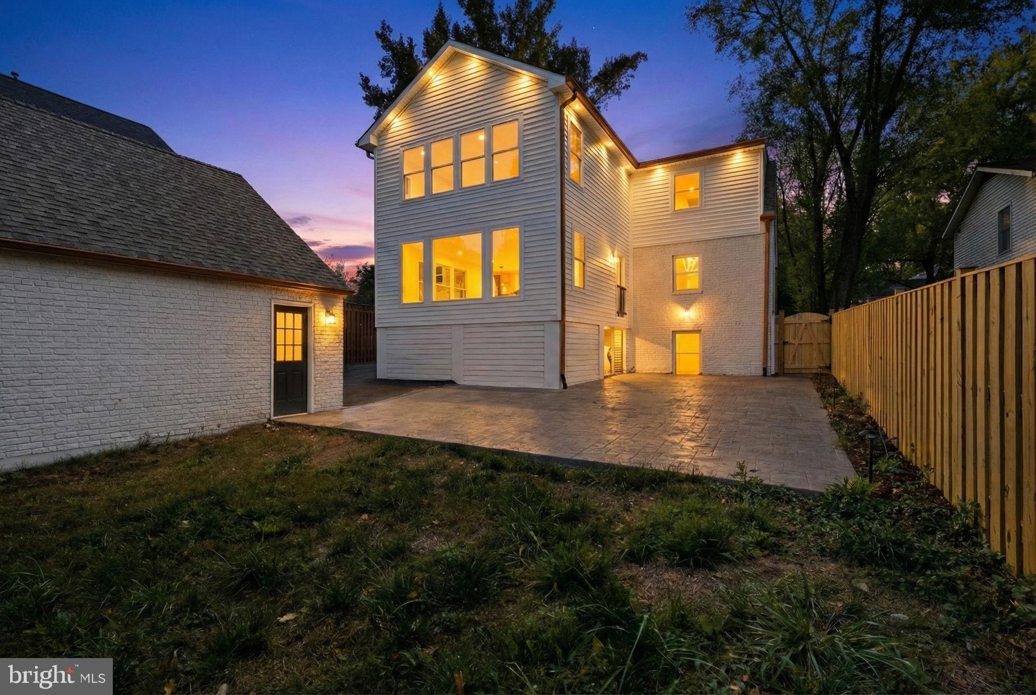 FAIRHILL ON THE BOULEVRD - Residential