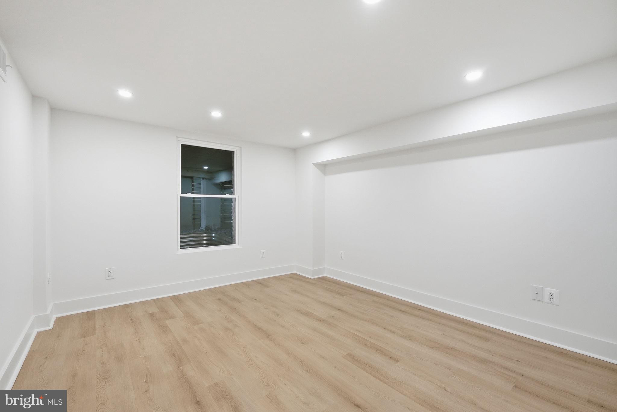 FAIRHILL ON THE BOULEVRD - Residential