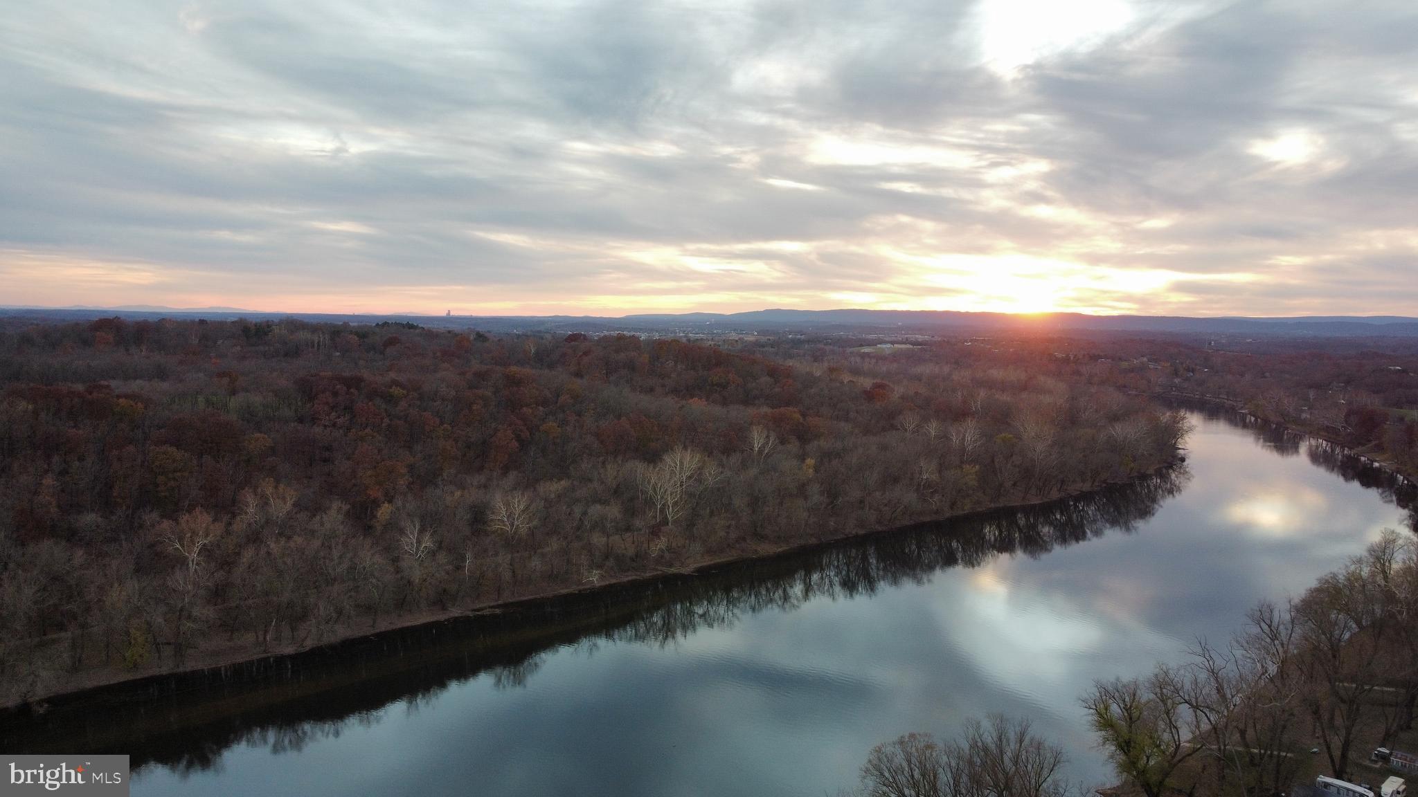 BROOKFIELD ON THE POTOMAC - Residential