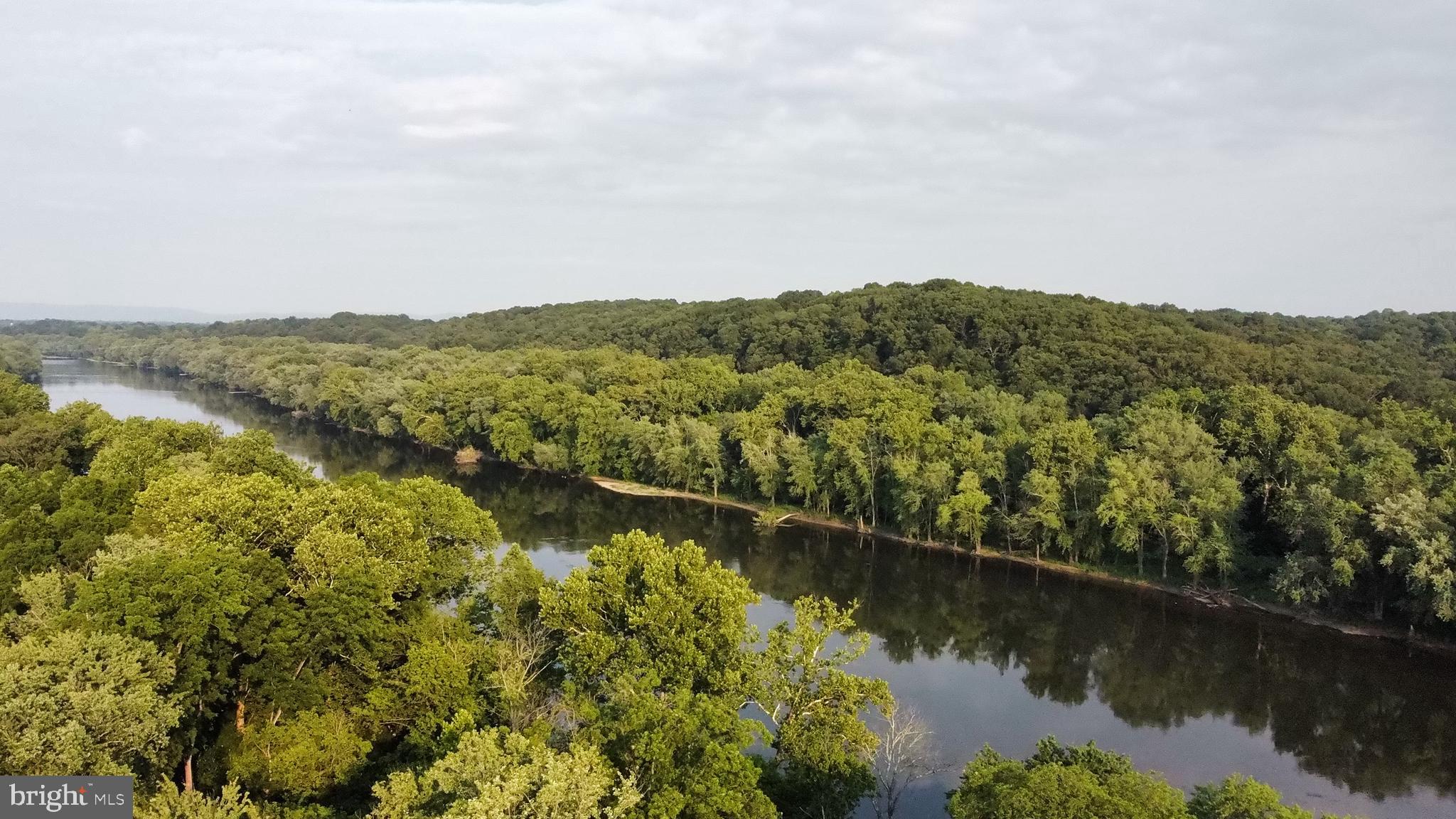 BROOKFIELD ON THE POTOMAC - Residential