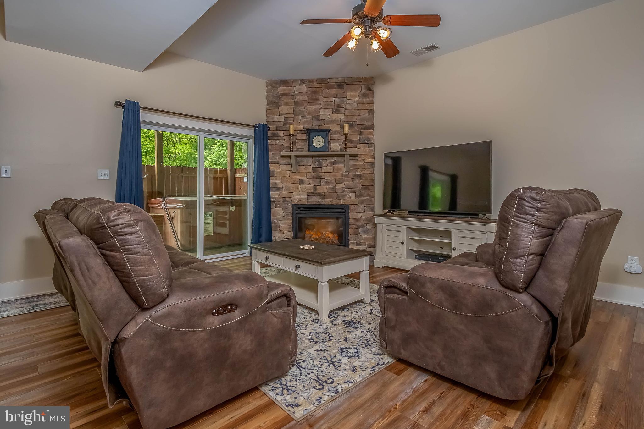 CARMEL COVE - Residential