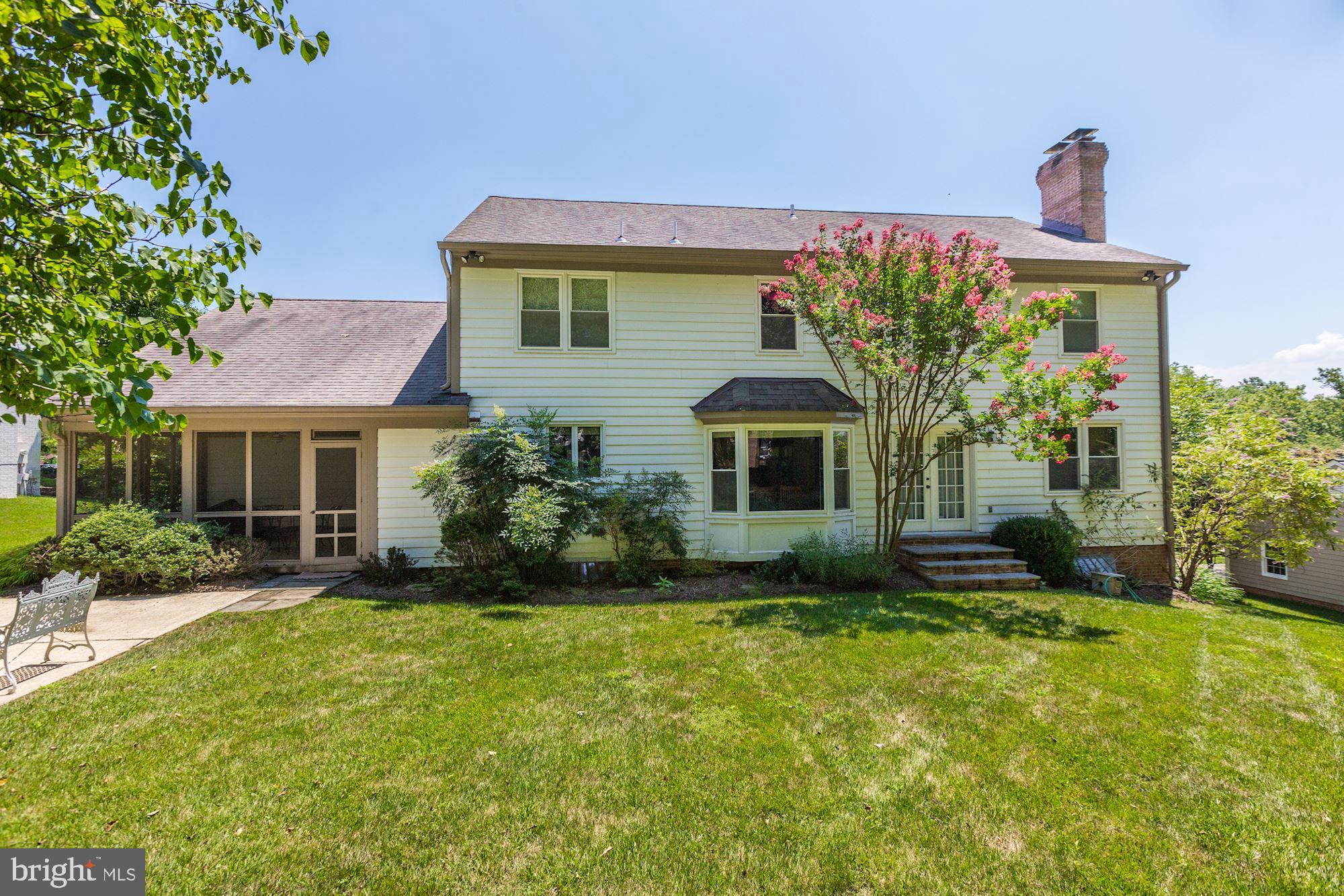 RIVER FALLS - Residential