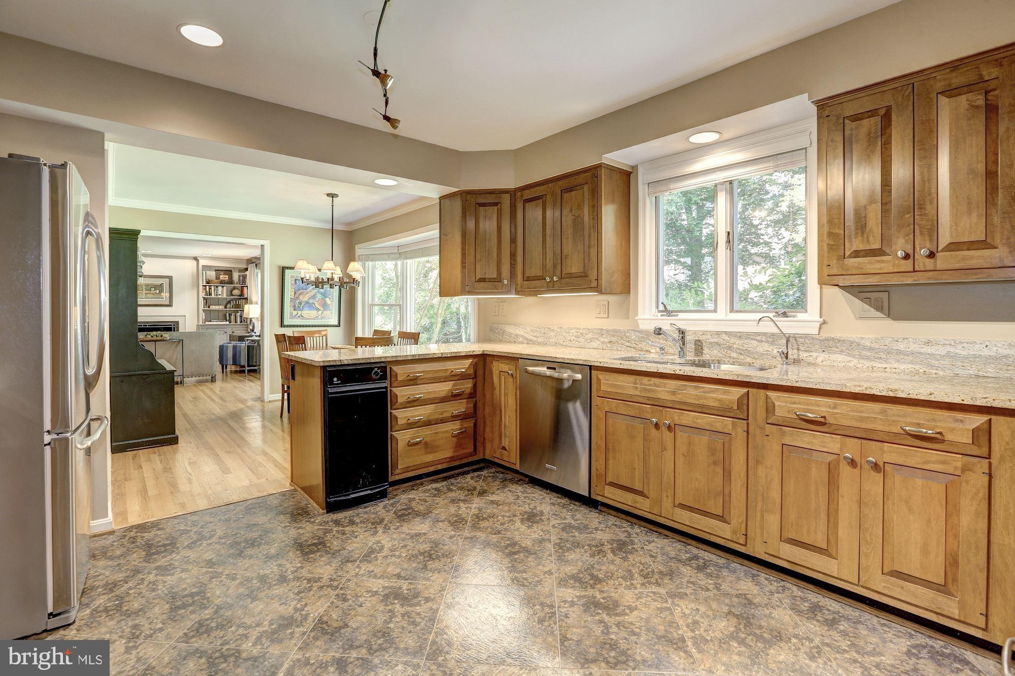 RIVER FALLS - Residential