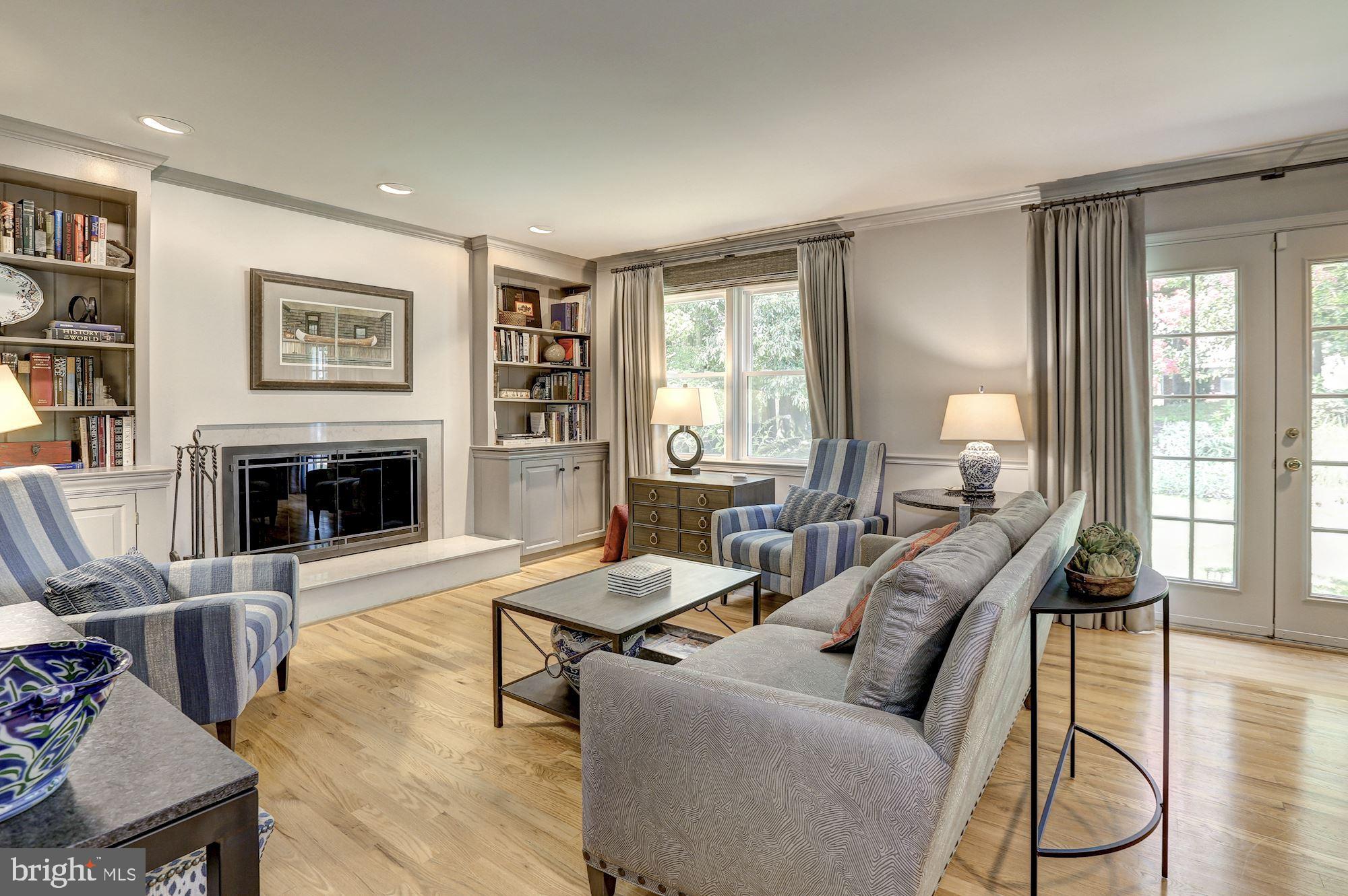 RIVER FALLS - Residential