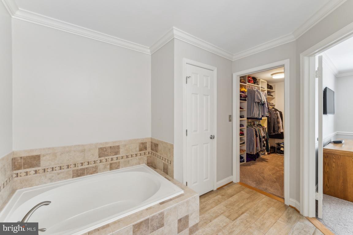 GREEN TRAILS - Residential