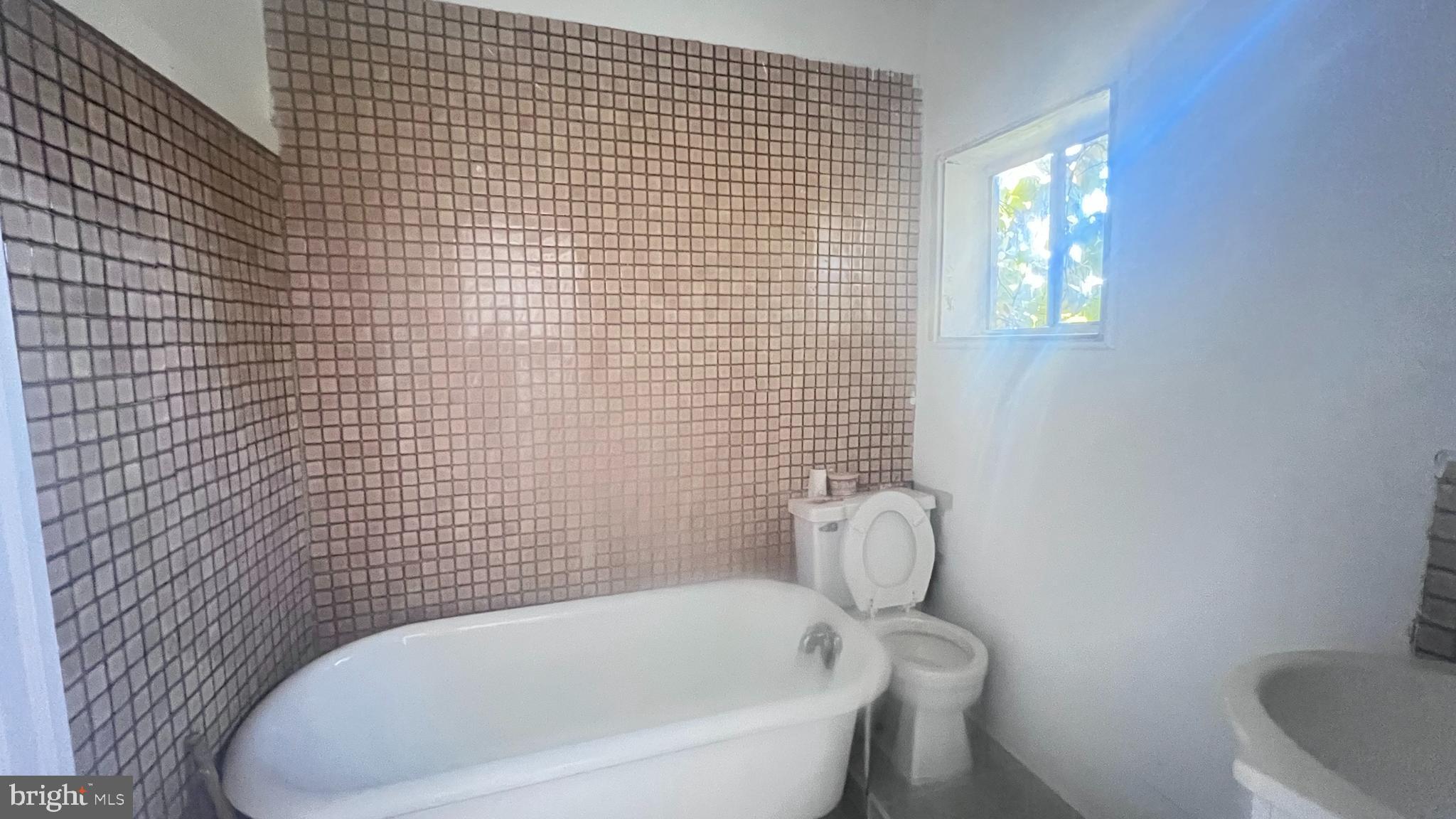 FAIRMOUNT - Residential