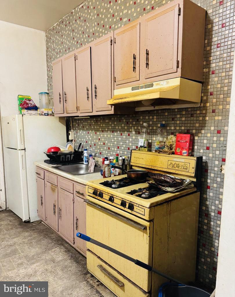 FAIRMOUNT - Residential