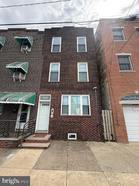 1307 E MOYAMENSING AVENUE