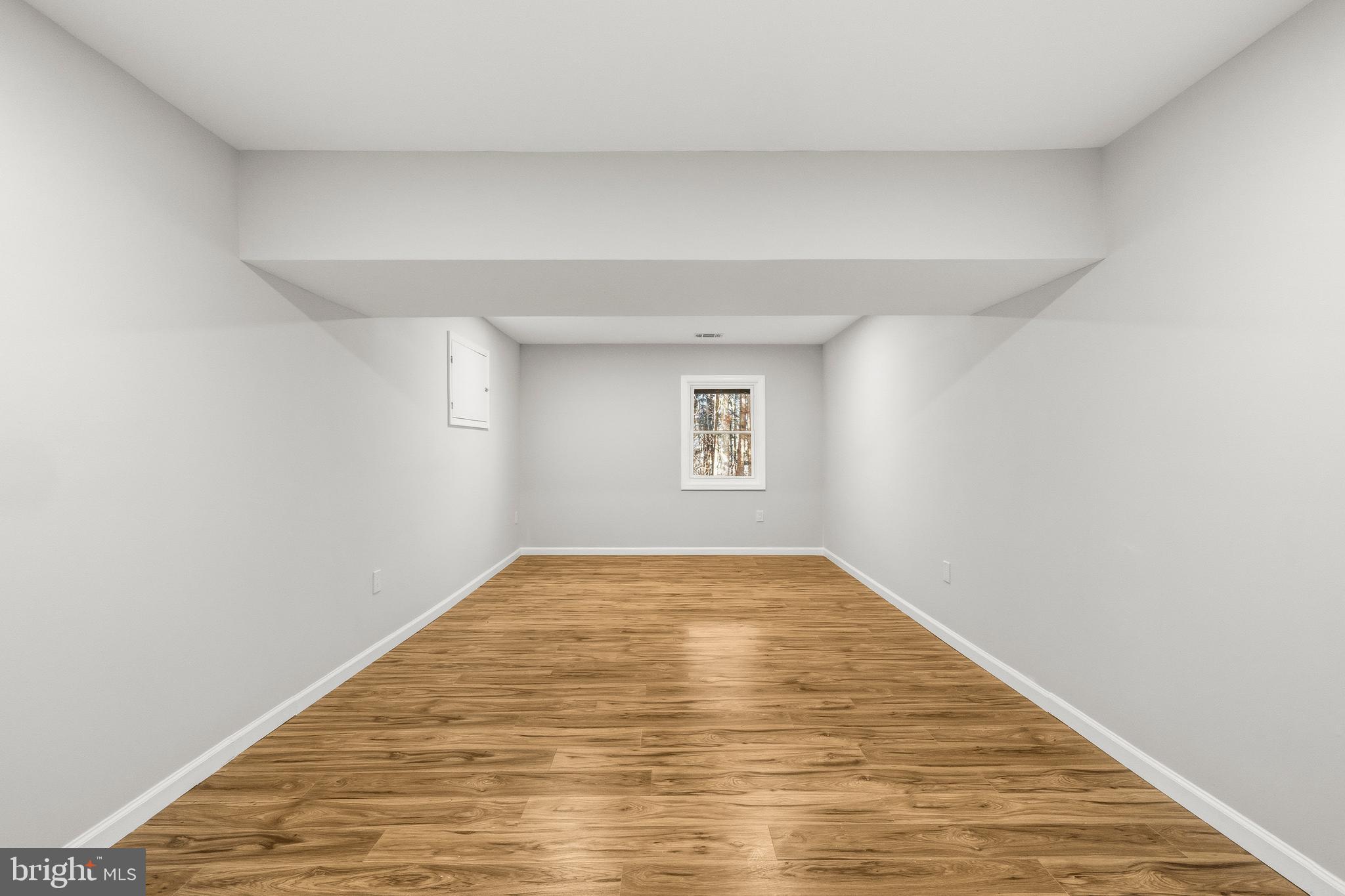 MOSBY WOODS - Residential