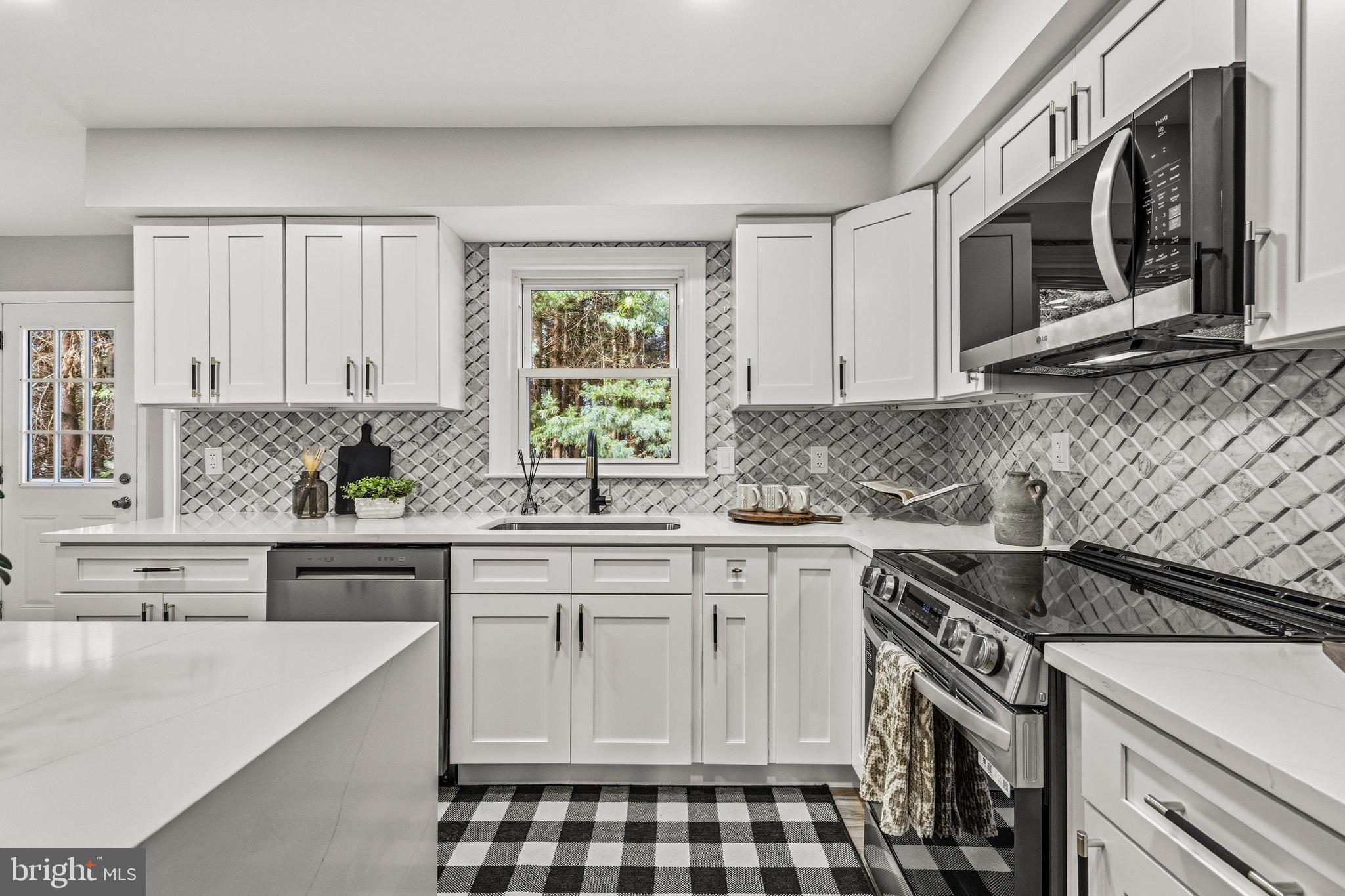 MOSBY WOODS - Residential