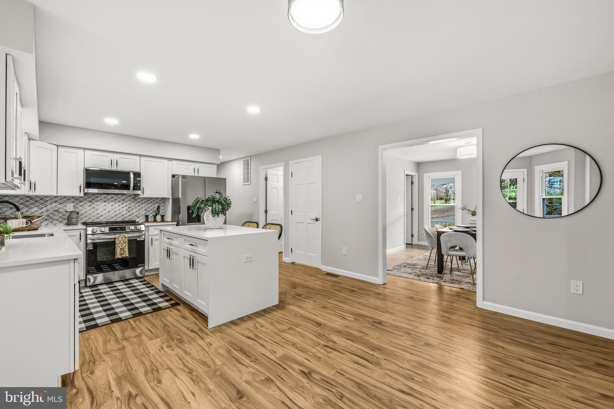 MOSBY WOODS - Residential