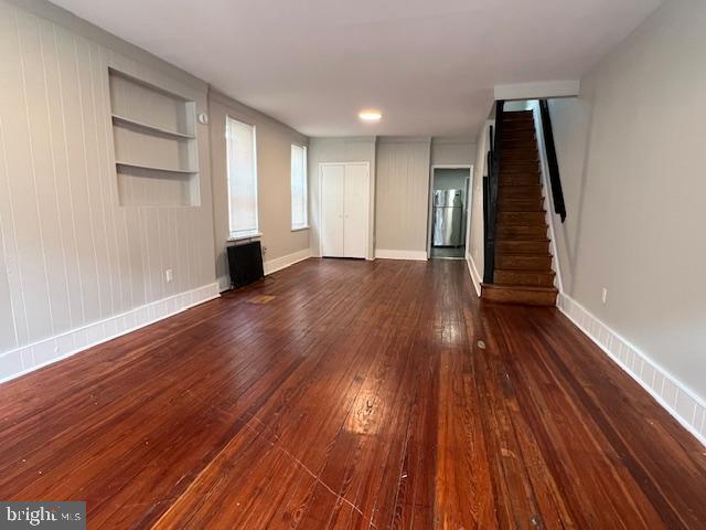 737 CHAIN STREET