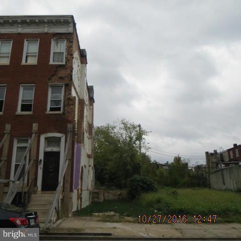 ACTUAL LIST PRICE IS $900.00! Purchaser to verify real estate taxes/HOA/ground rent - seller will not redeem ground rent. Recent POF required with all offers. Lot size is estimated - seller has no plat.