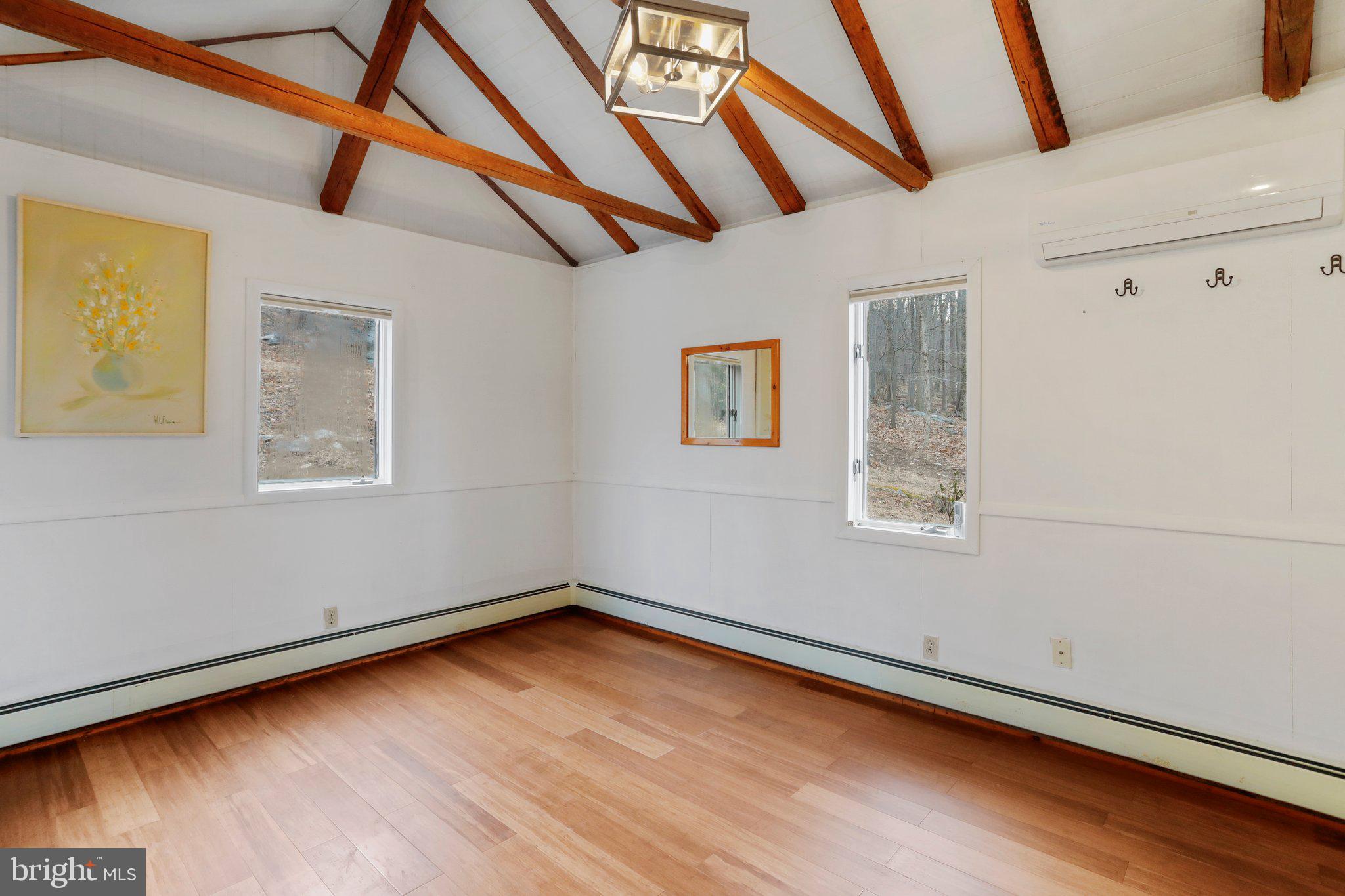 SHANNONDALE - Residential