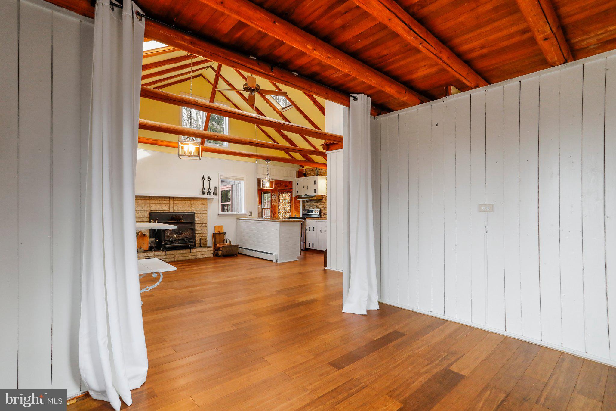 SHANNONDALE - Residential