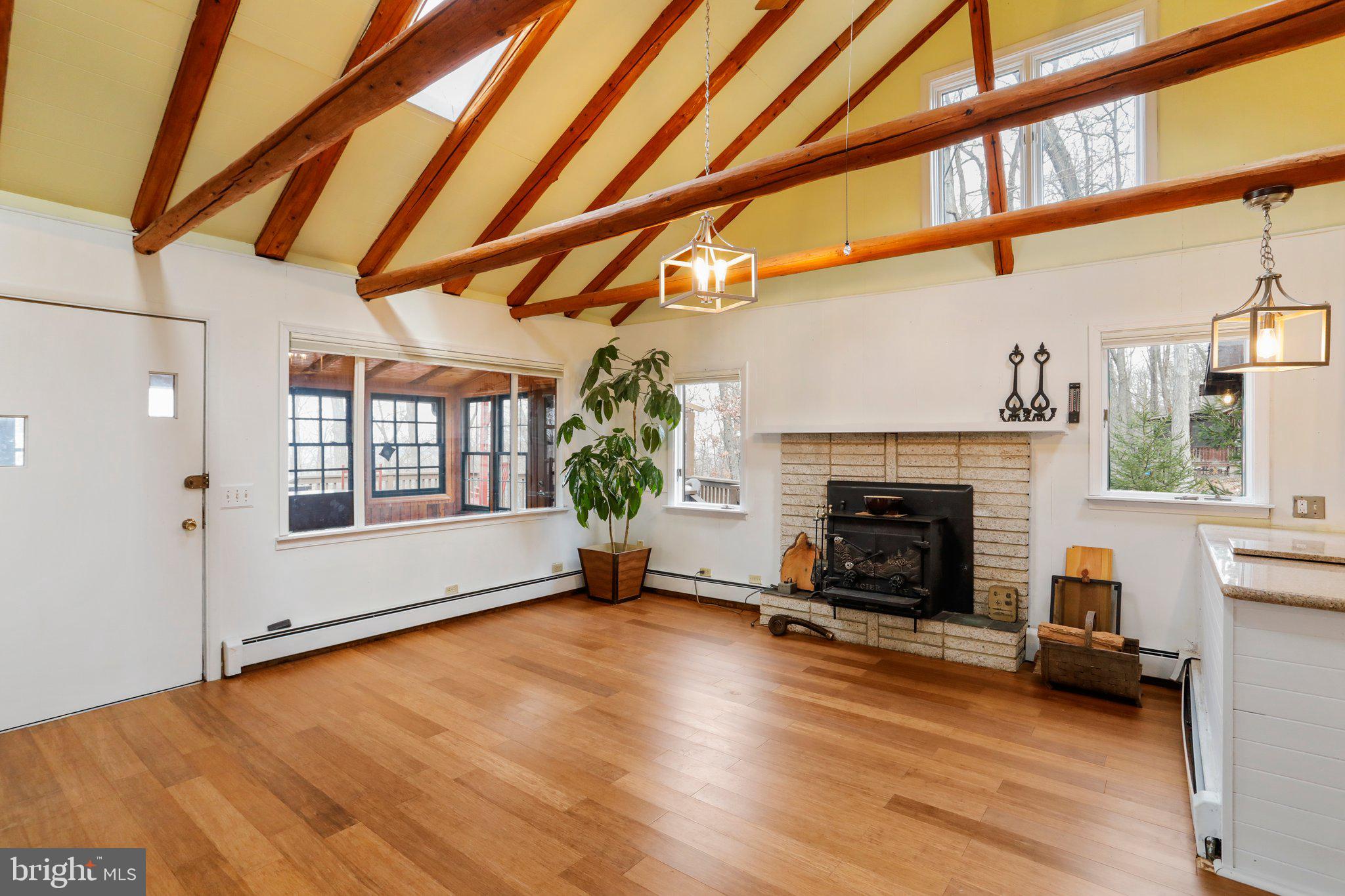 SHANNONDALE - Residential