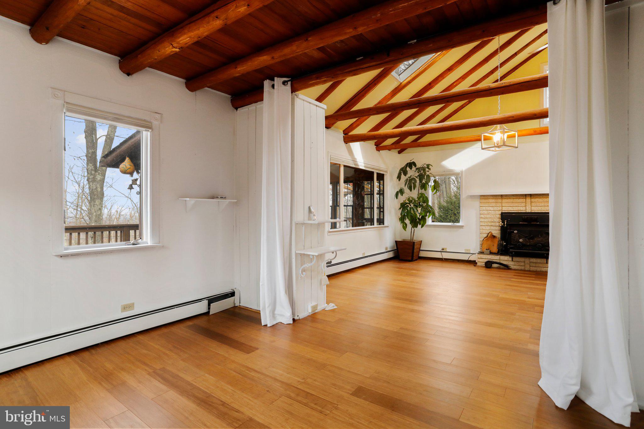 SHANNONDALE - Residential