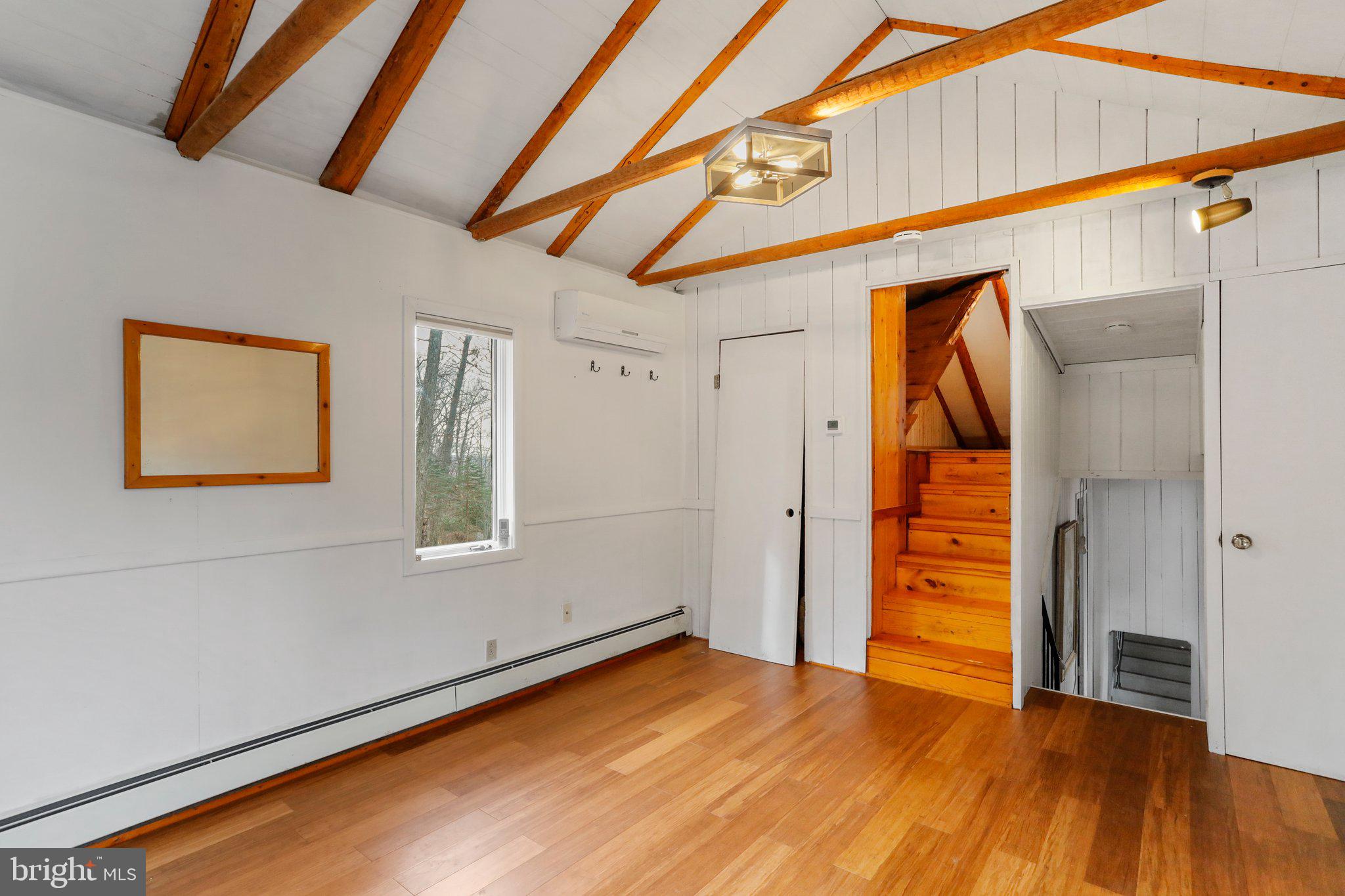 SHANNONDALE - Residential