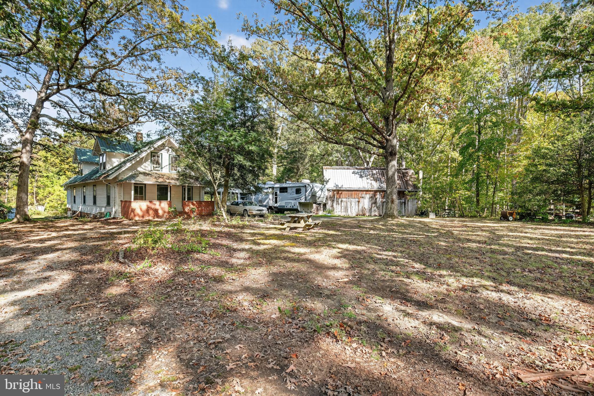 BUMPY KNOLLS - Residential