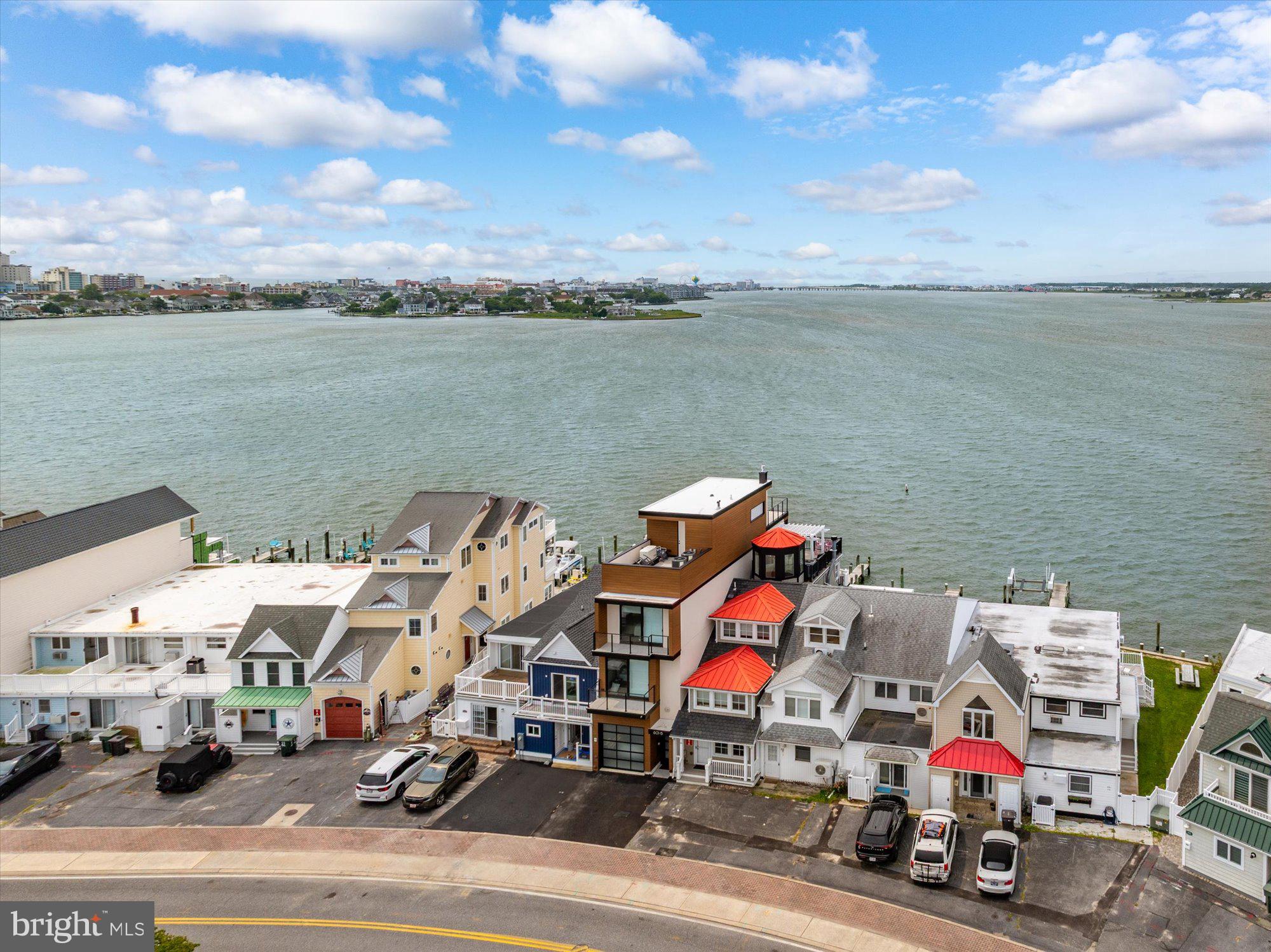 601 BAYSHORE DRIVE 16
