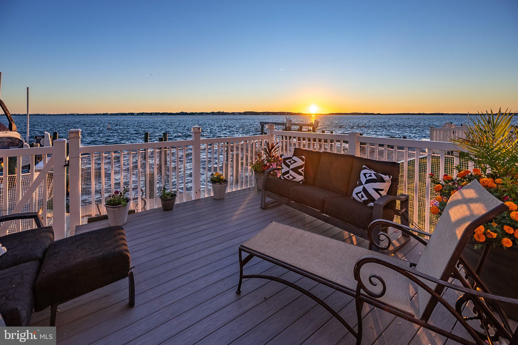 601 BAYSHORE DRIVE 16