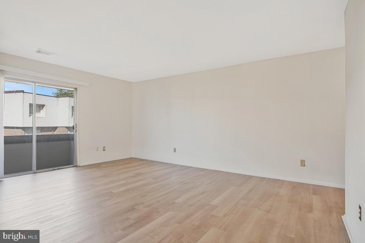 PINES CONDOMINIUM - Residential