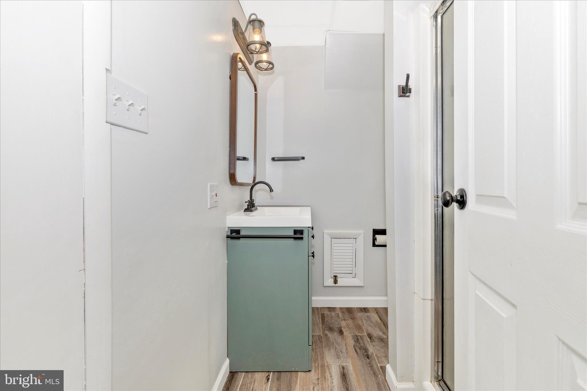 BOWERCREST - Residential