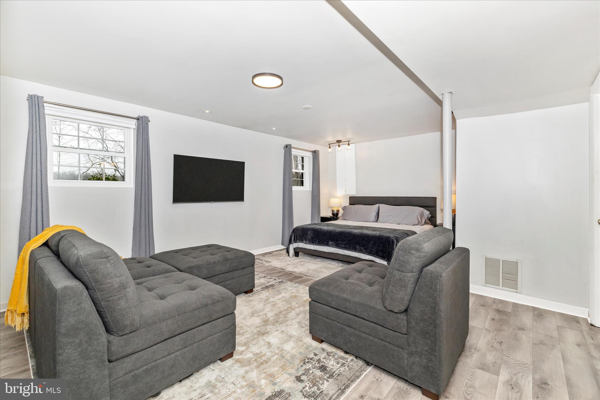 BOWERCREST - Residential