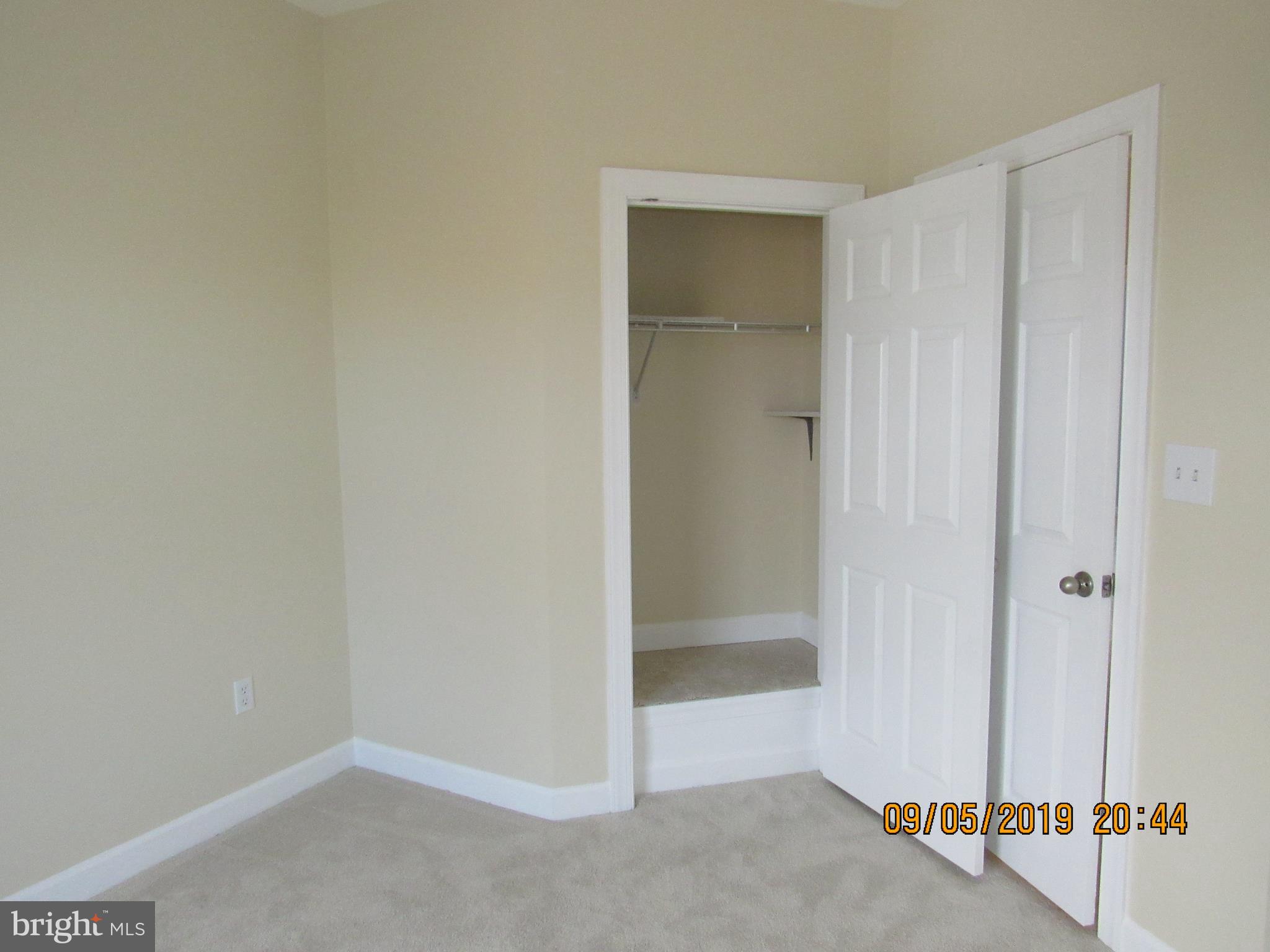 VILLAGES OF URBANA - Residential Lease