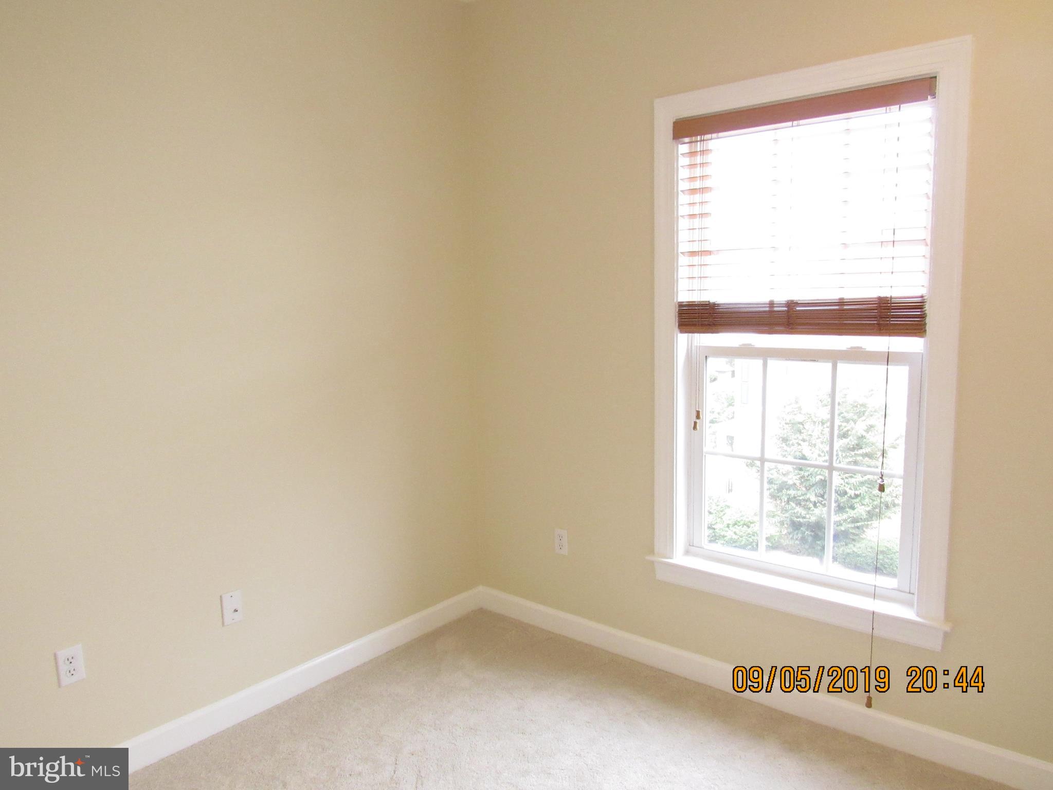 VILLAGES OF URBANA - Residential Lease