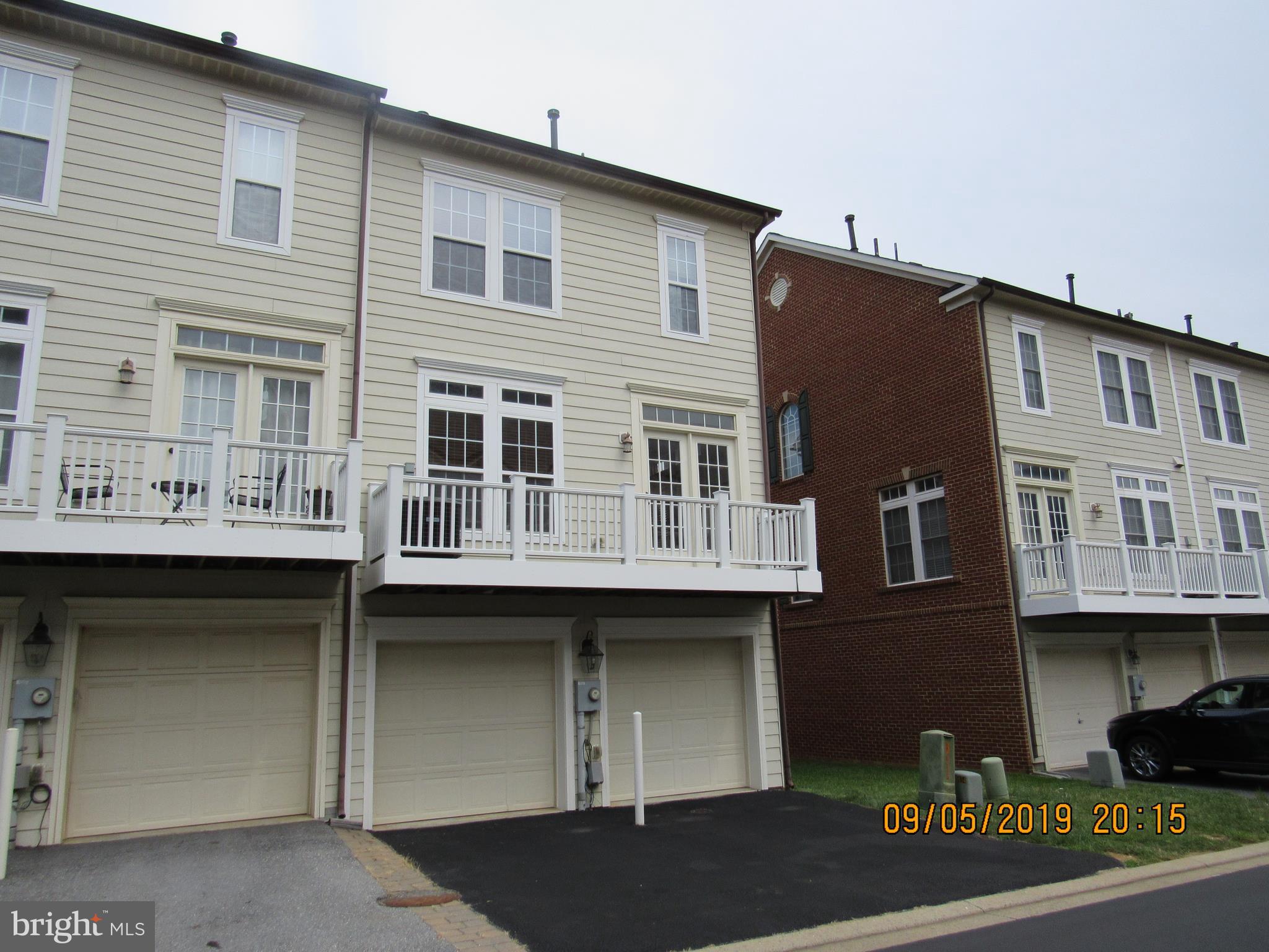 VILLAGES OF URBANA - Residential Lease