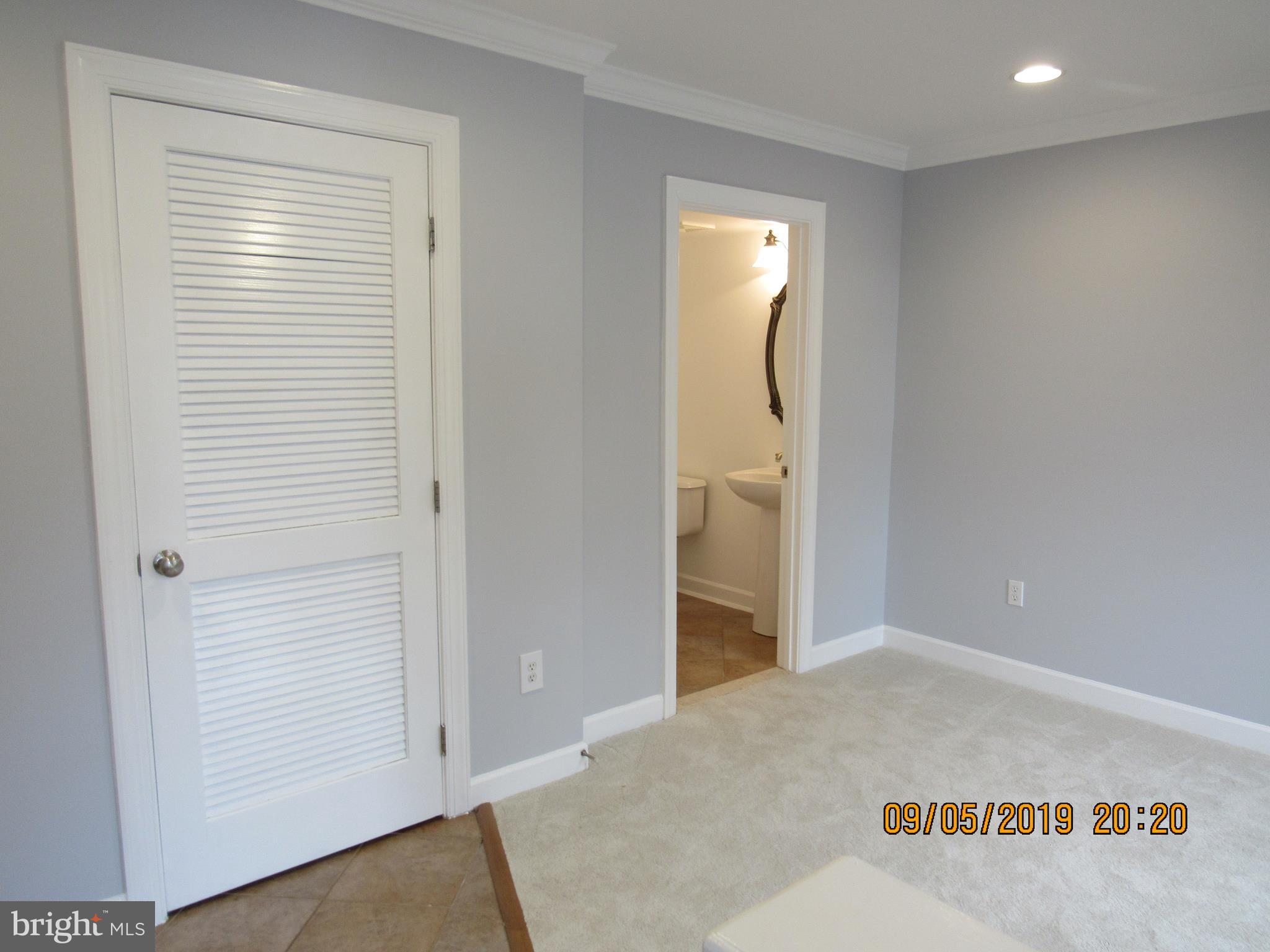 VILLAGES OF URBANA - Residential Lease