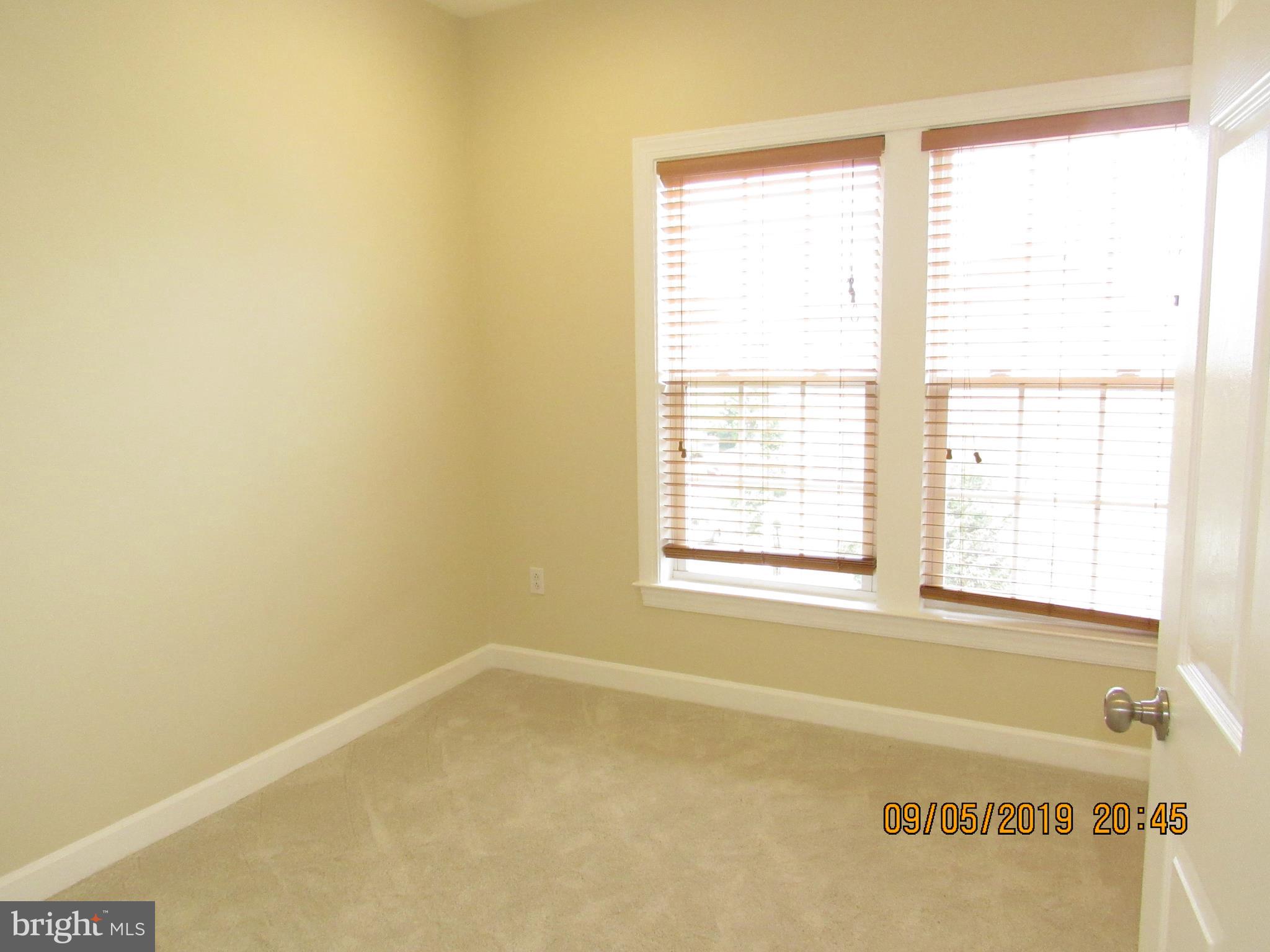 VILLAGES OF URBANA - Residential Lease