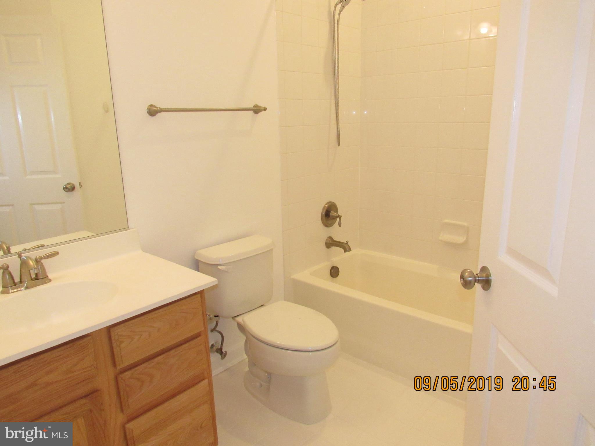 VILLAGES OF URBANA - Residential Lease