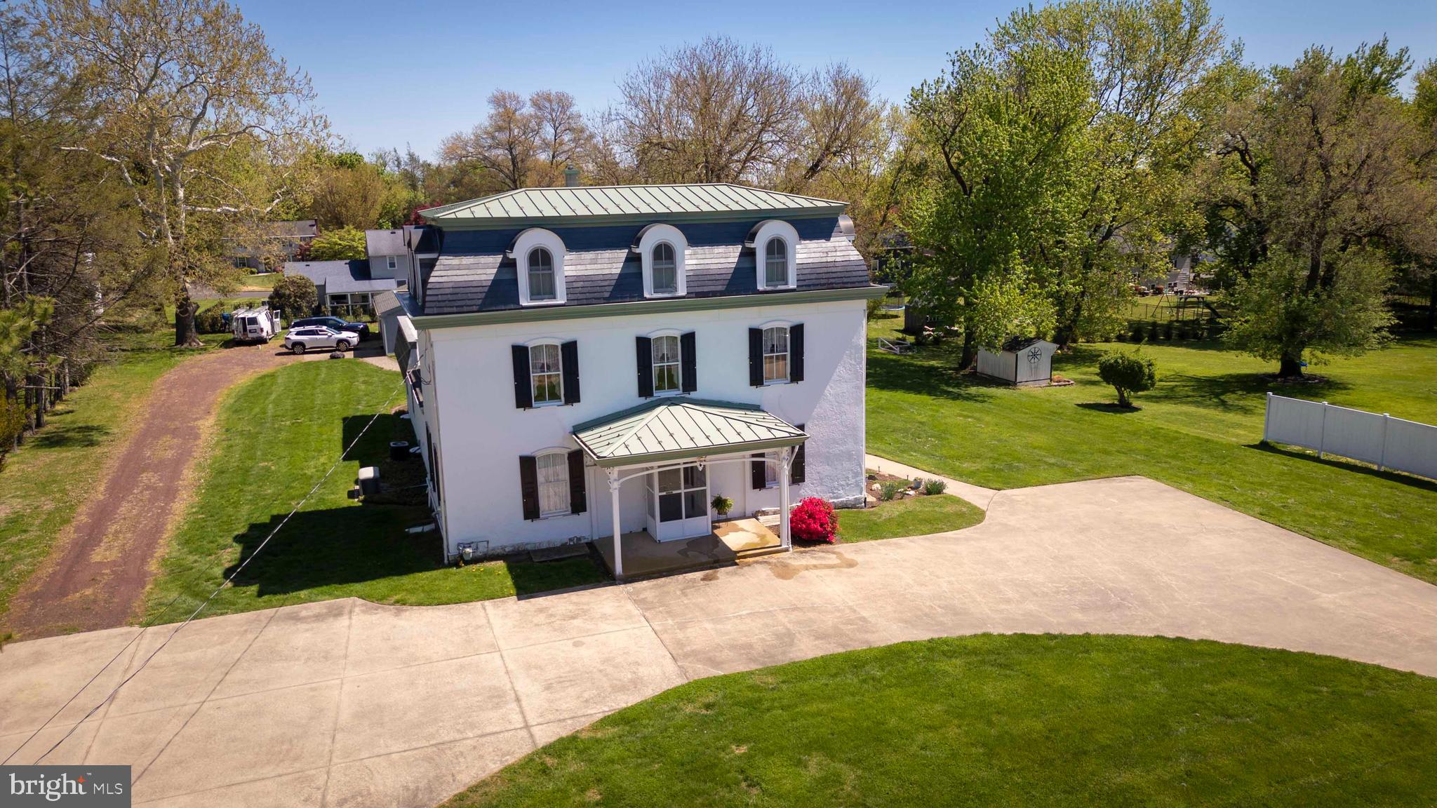 CHURCHVILLE MANOR - Residential