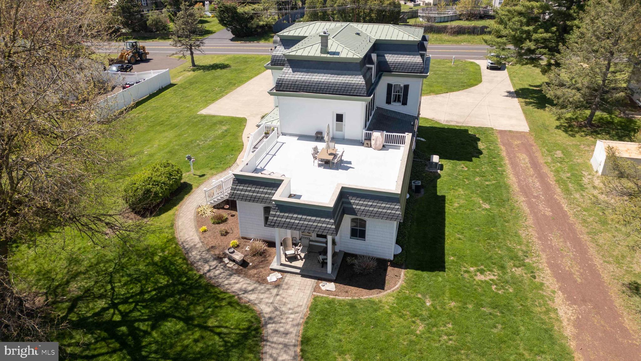 CHURCHVILLE MANOR - Residential