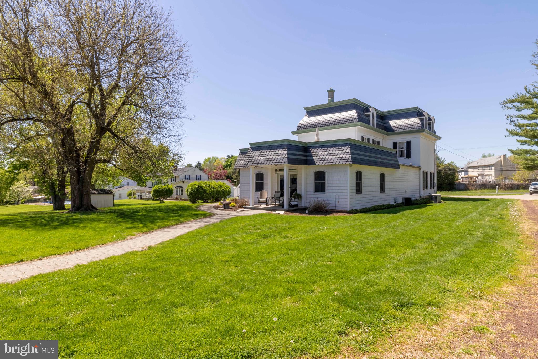CHURCHVILLE MANOR - Residential