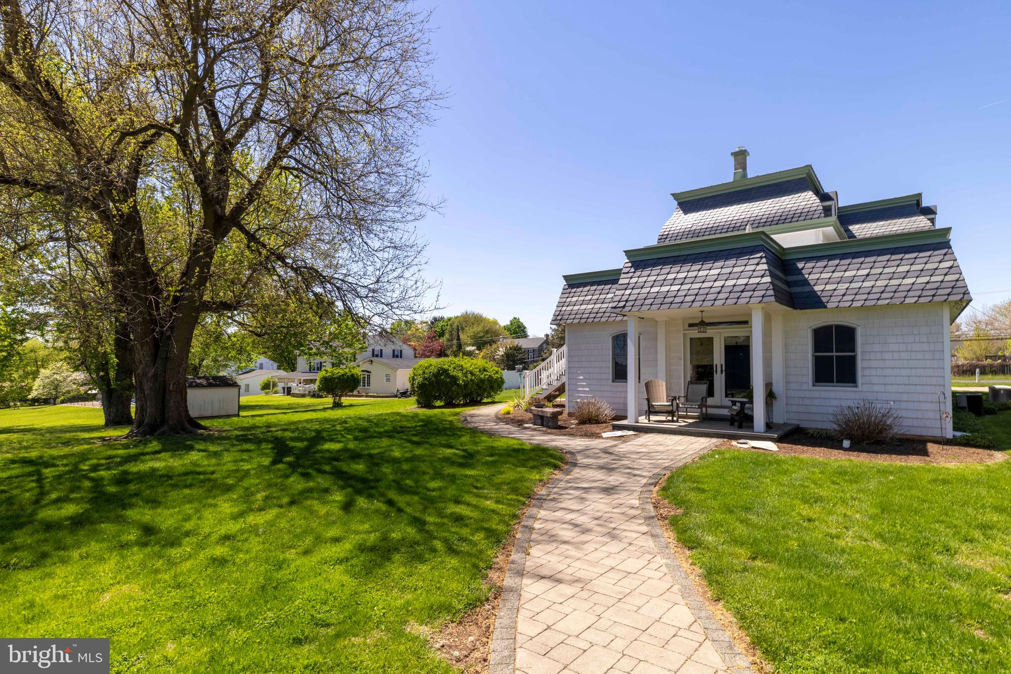 CHURCHVILLE MANOR - Residential