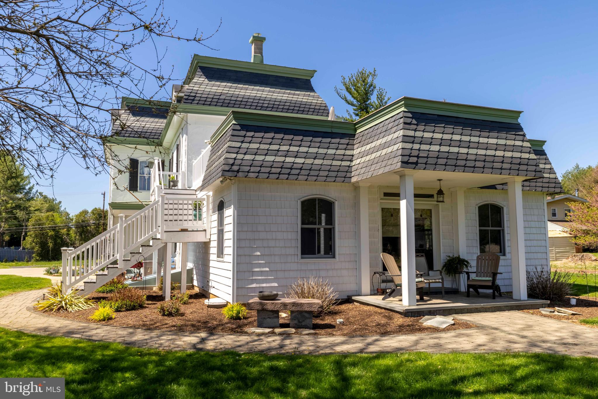 CHURCHVILLE MANOR - Residential