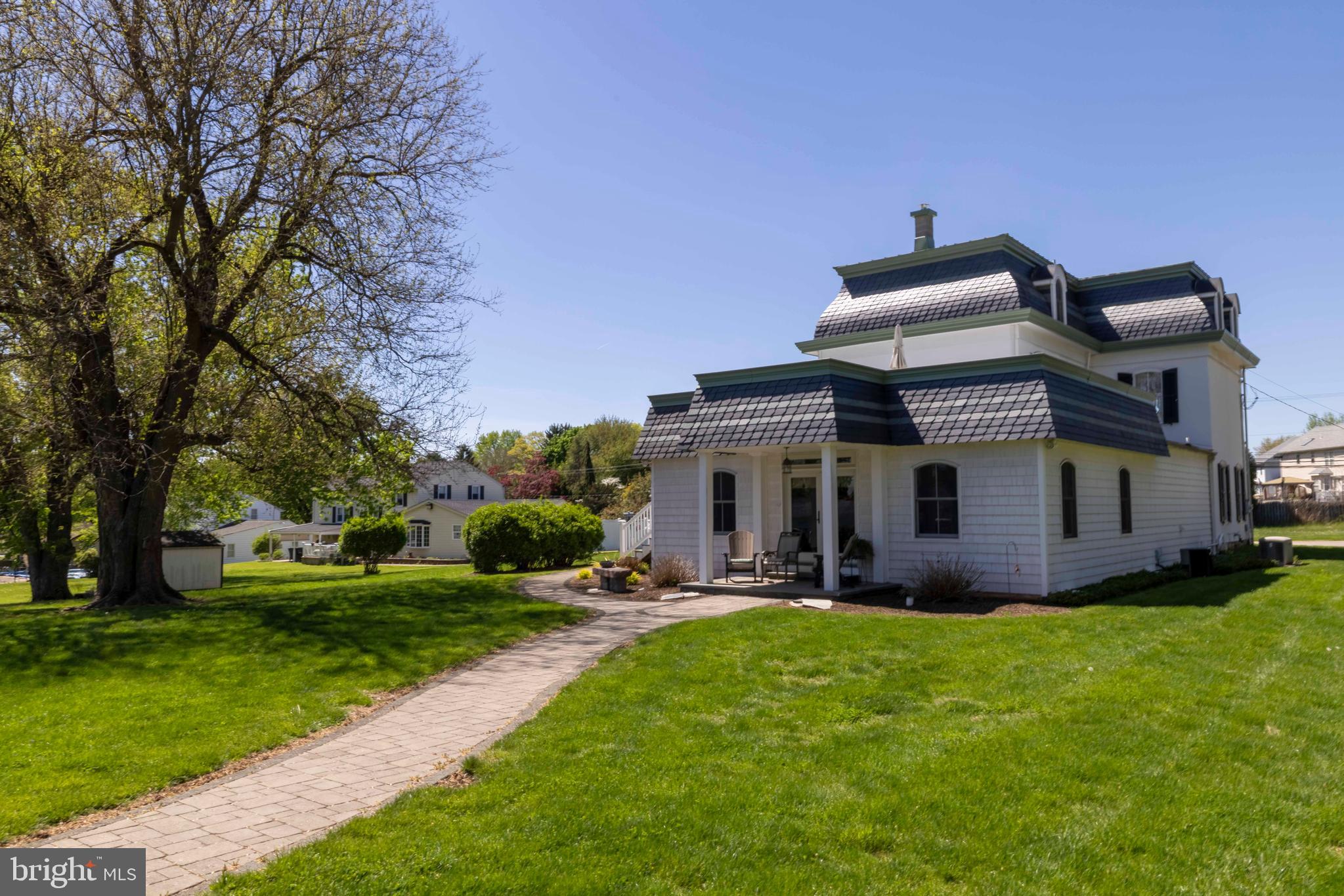 CHURCHVILLE MANOR - Residential