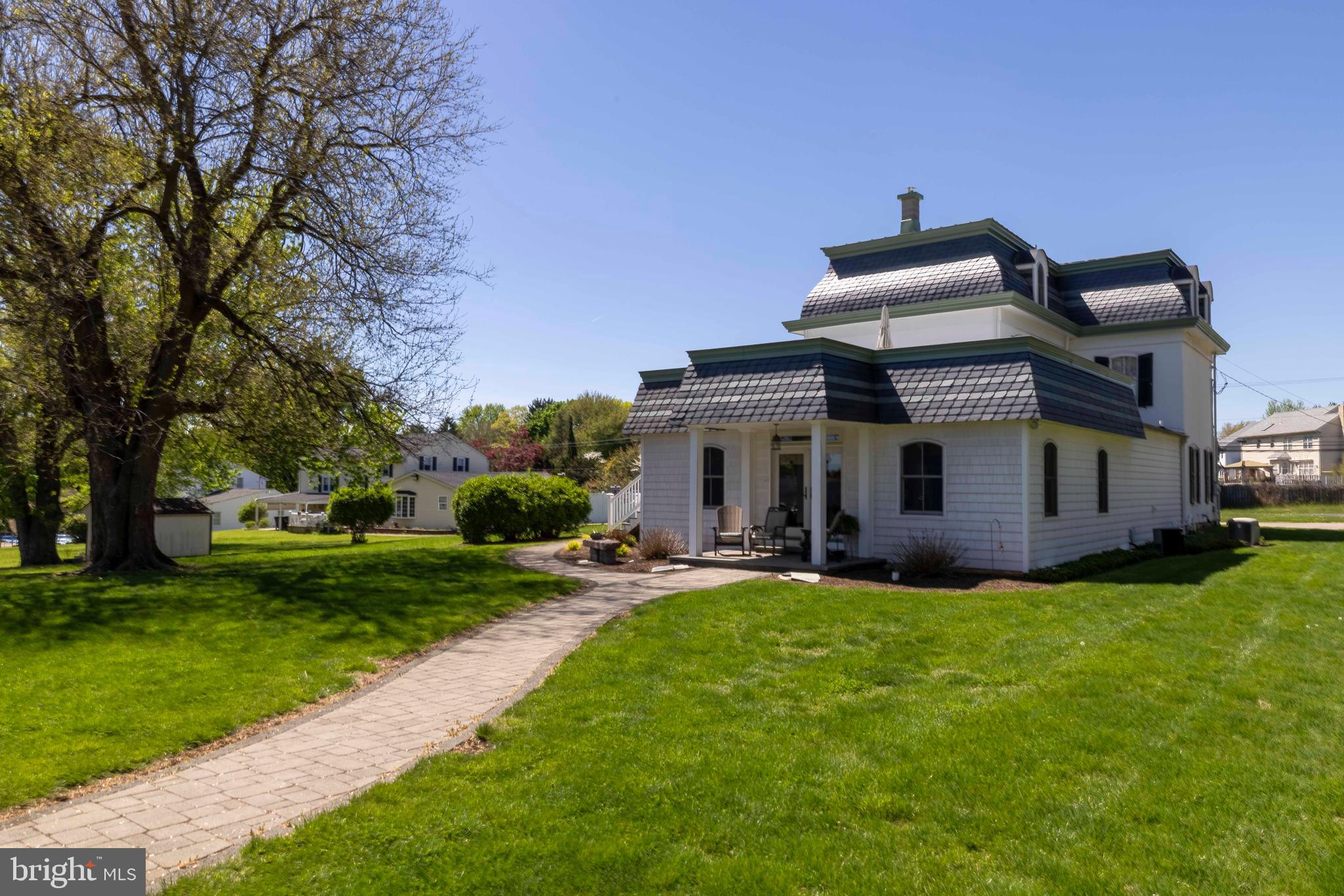 CHURCHVILLE MANOR - Residential