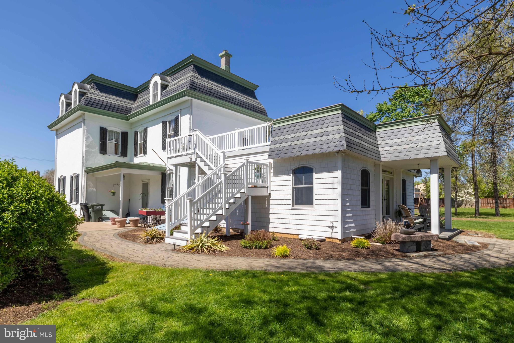 CHURCHVILLE MANOR - Residential