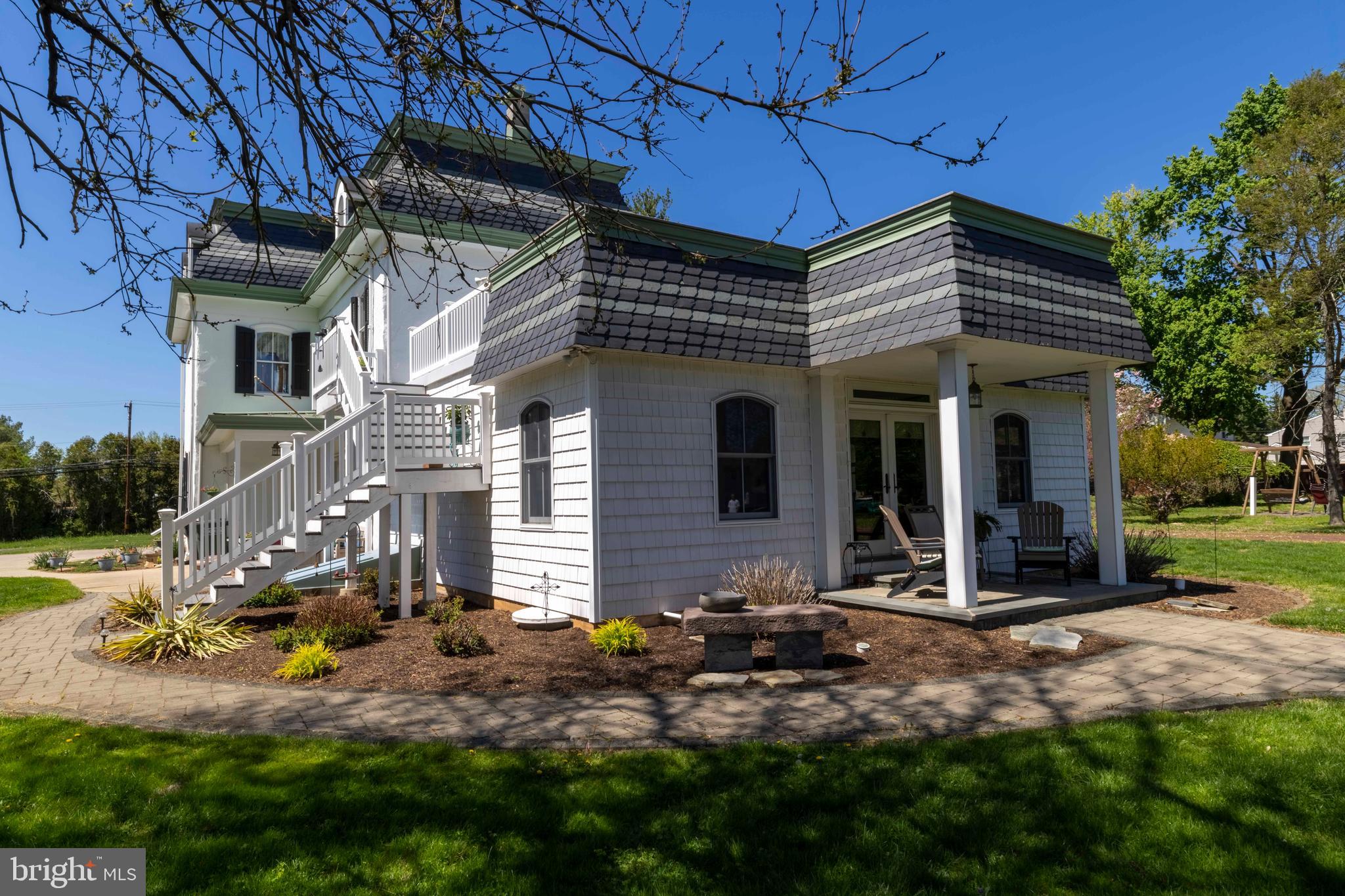 CHURCHVILLE MANOR - Residential