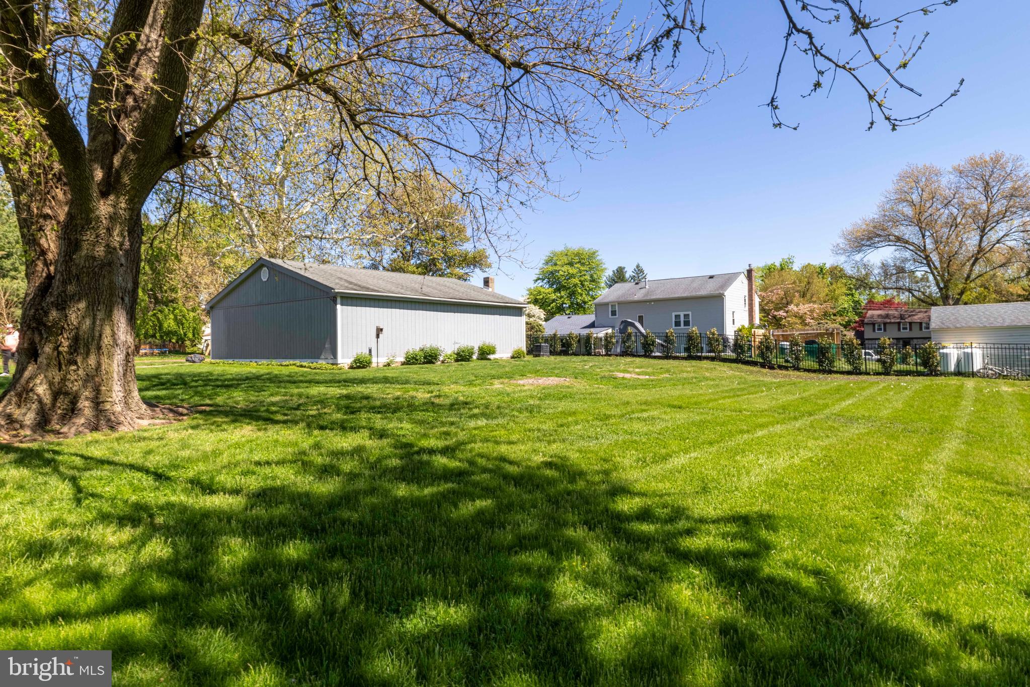 CHURCHVILLE MANOR - Residential