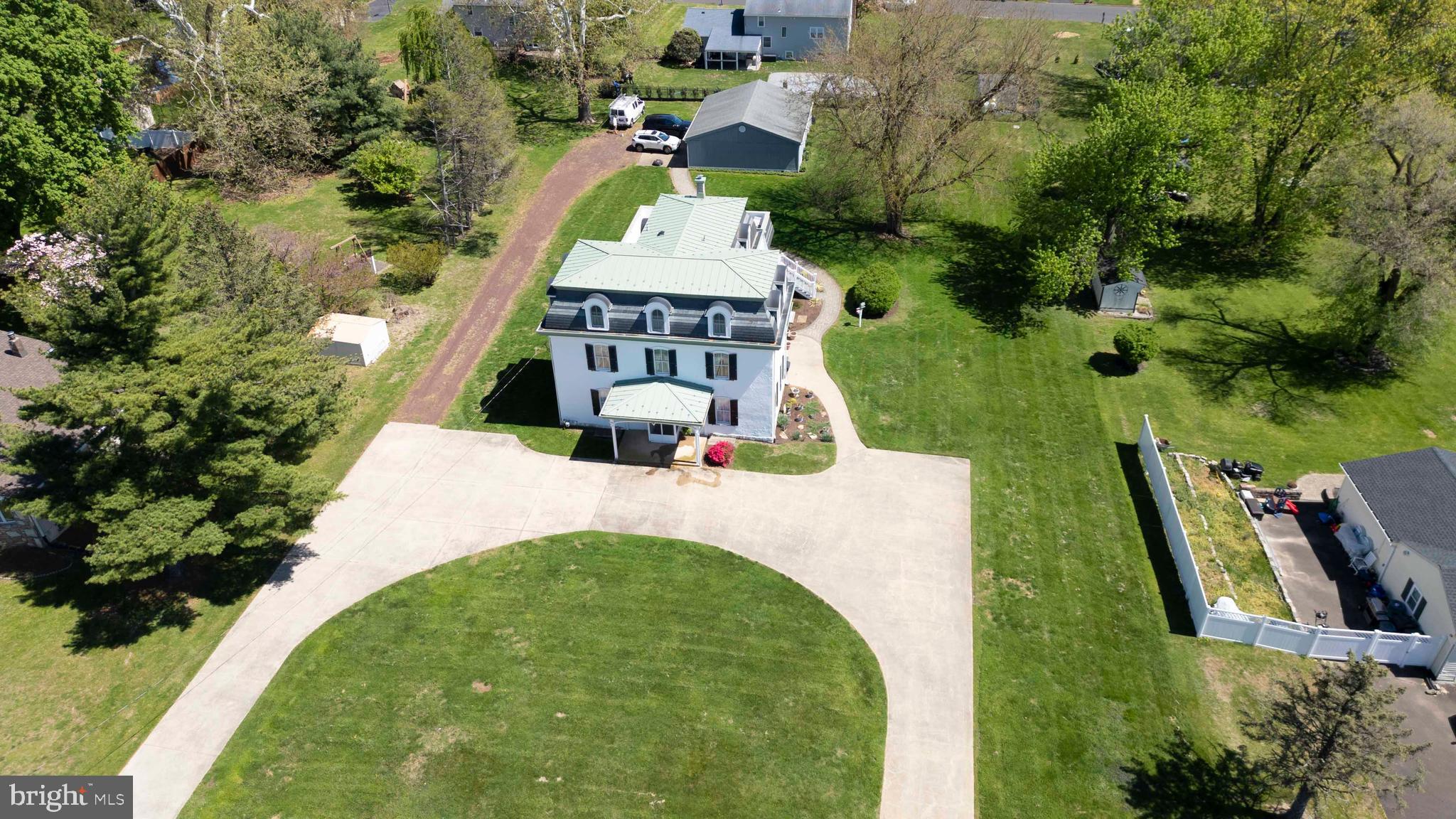 CHURCHVILLE MANOR - Residential