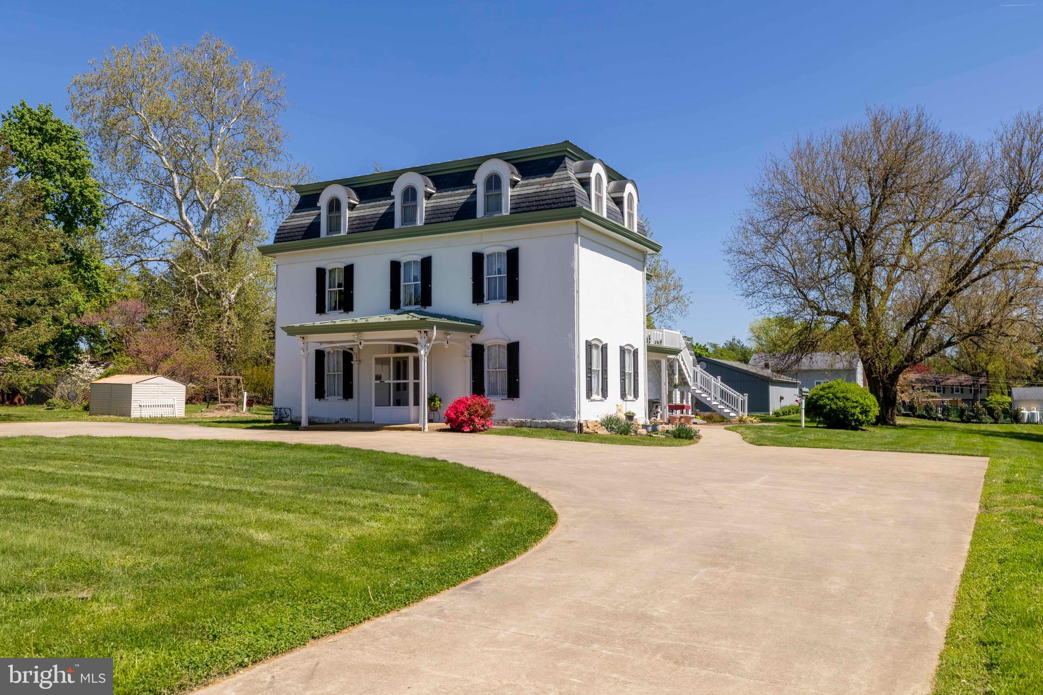 CHURCHVILLE MANOR - Residential