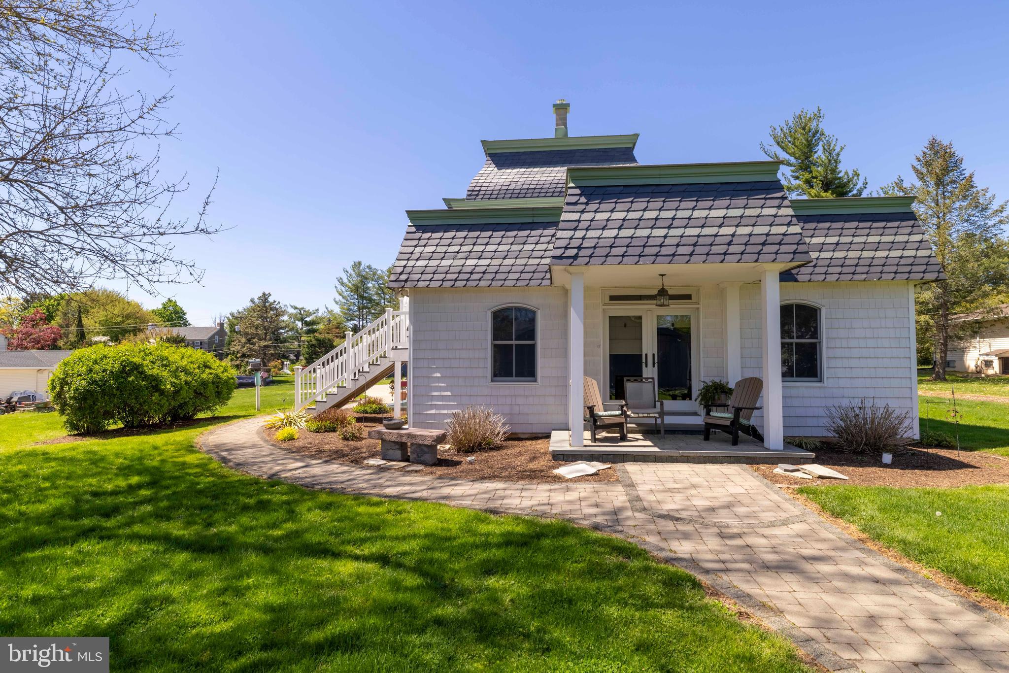 CHURCHVILLE MANOR - Residential